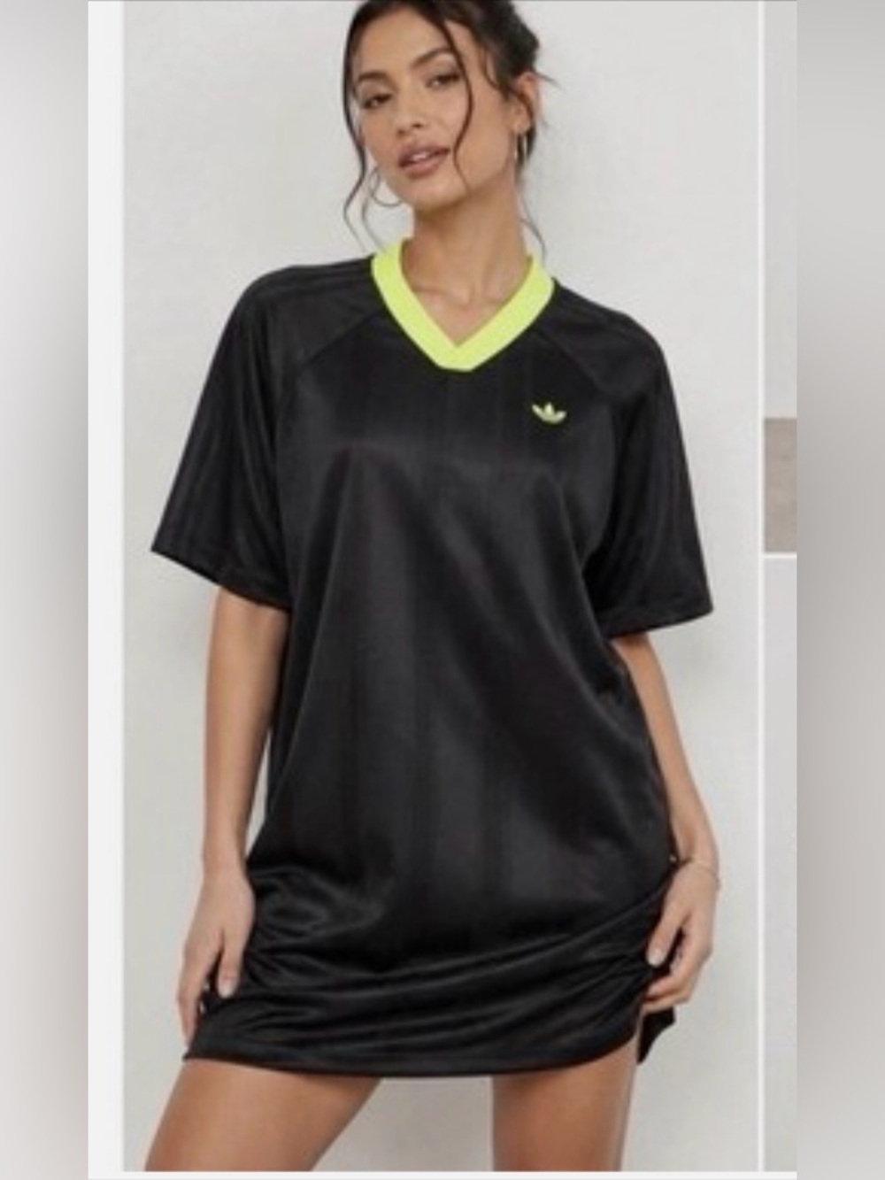 NEW ADIDAS ADICOLOR soccer Jacquard oversized dress Black with Neon Green Size L